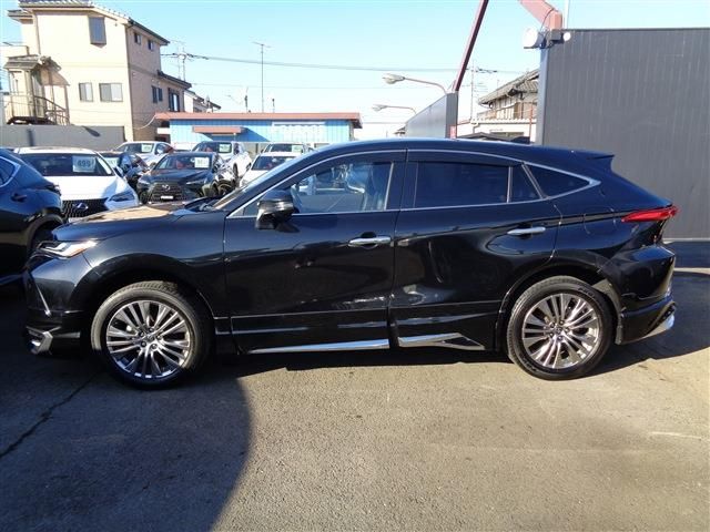 TOYOTA HARRIER HYBRID 2023