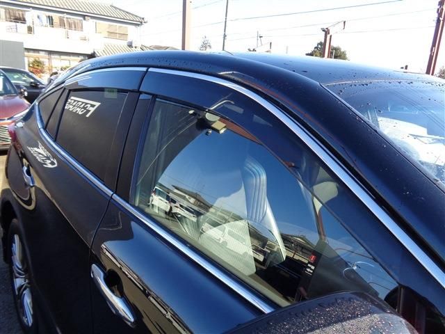 TOYOTA HARRIER HYBRID 2023