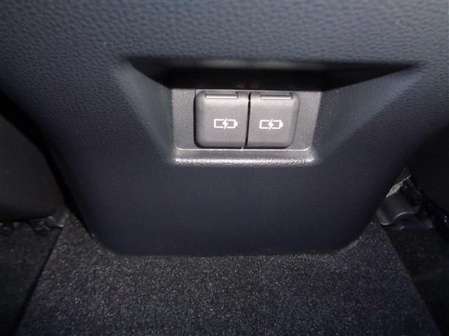 TOYOTA HARRIER HYBRID 2023