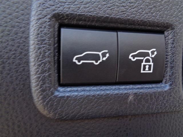 TOYOTA HARRIER HYBRID 2023