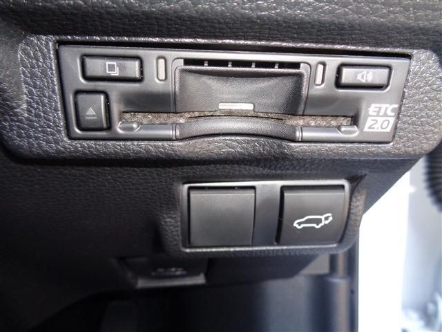 TOYOTA COROLLA CROSS HYBRID 2024