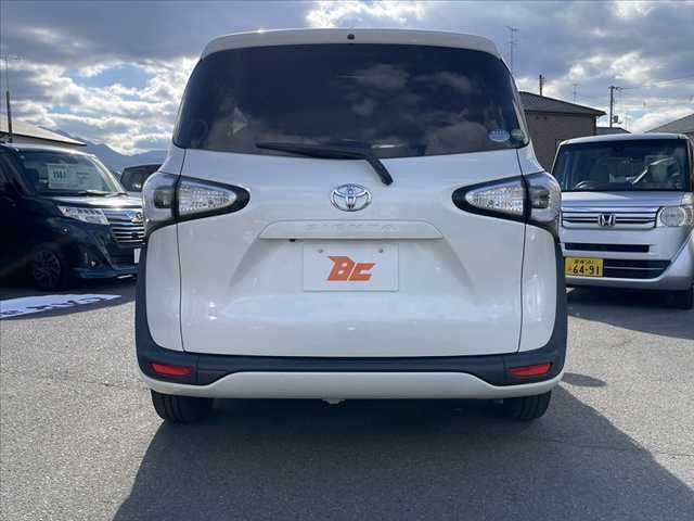 TOYOTA SIENTA 2017