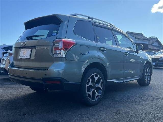 SUBARU FORESTER 2016
