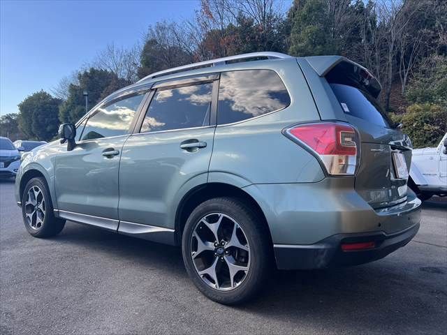 SUBARU FORESTER 2016