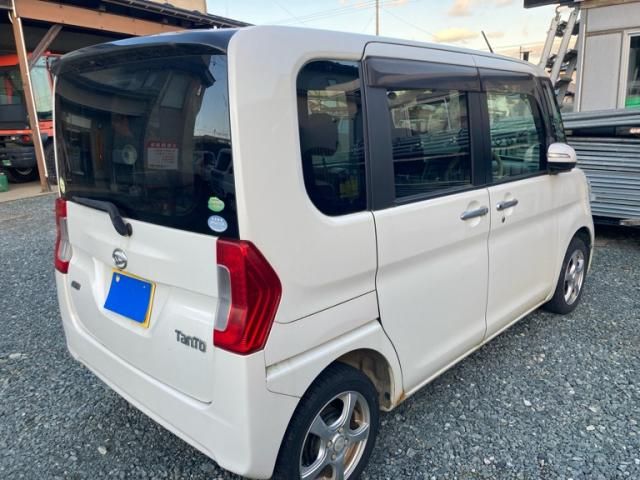 DAIHATSU TANTO 4WD 2014