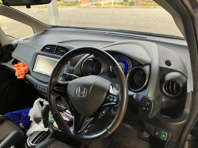 HONDA FIT SHUTTLE HYBRID 2011