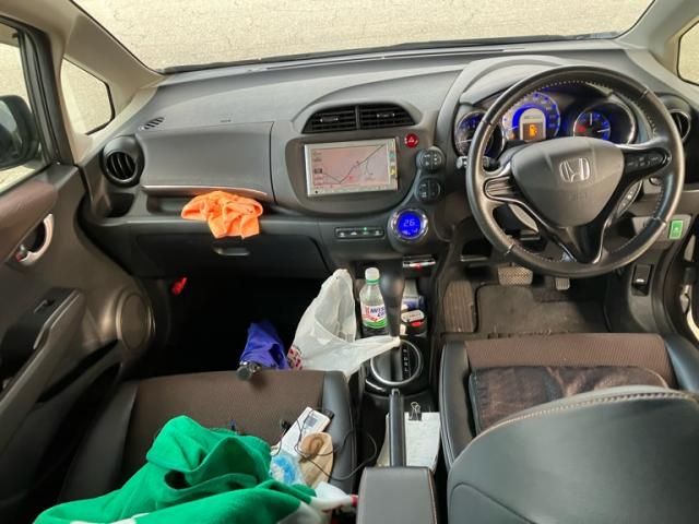 HONDA FIT SHUTTLE HYBRID 2011