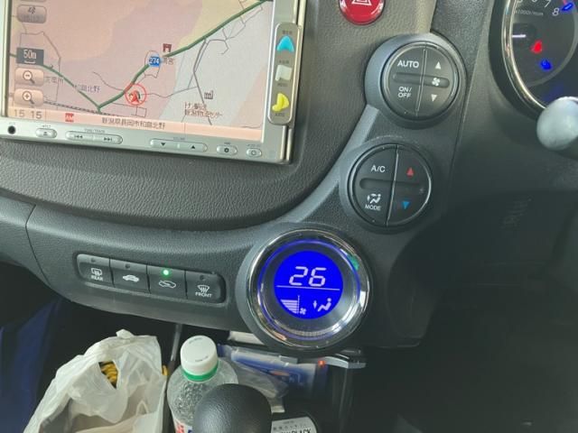 HONDA FIT SHUTTLE HYBRID 2011