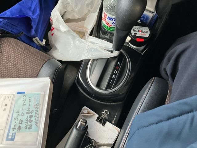 HONDA FIT SHUTTLE HYBRID 2011