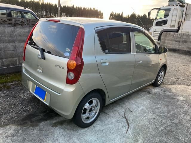 DAIHATSU MIRA 2009
