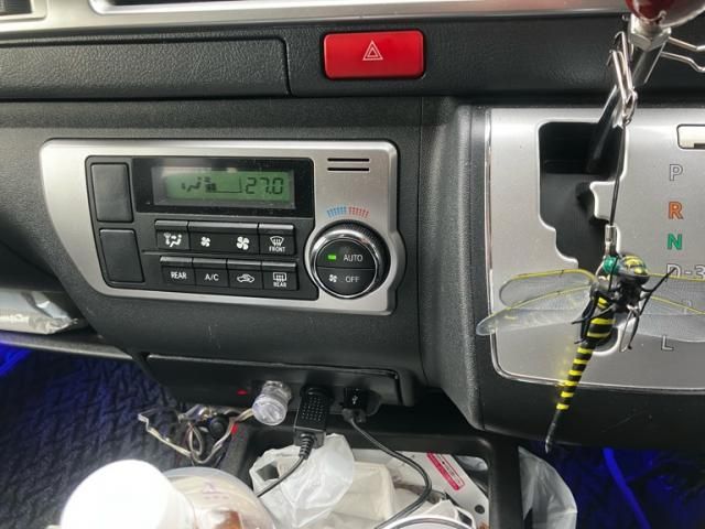 TOYOTA HIACE van 4WD 2014