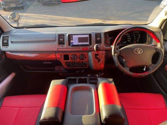 TOYOTA HIACE van 2WD 2009