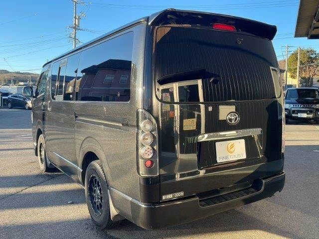 TOYOTA HIACE van 2WD 2009