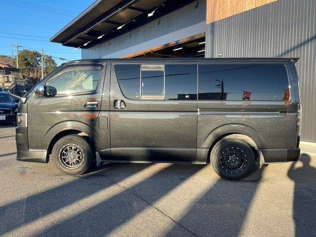 TOYOTA HIACE van 2WD 2009