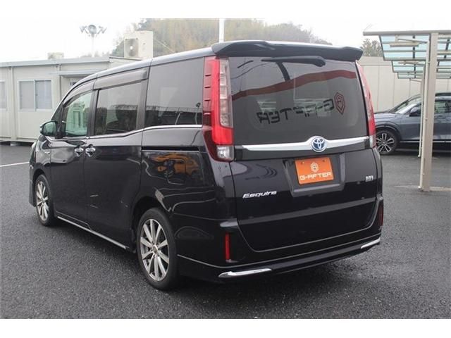 TOYOTA ESQUIRE HYBRID 2014