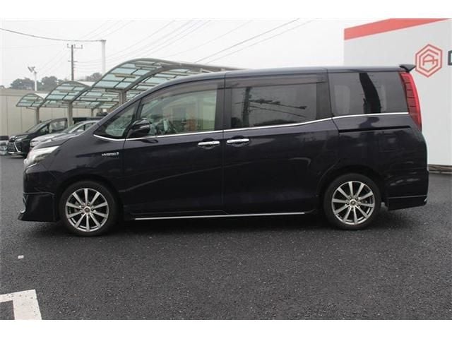 TOYOTA ESQUIRE HYBRID 2014