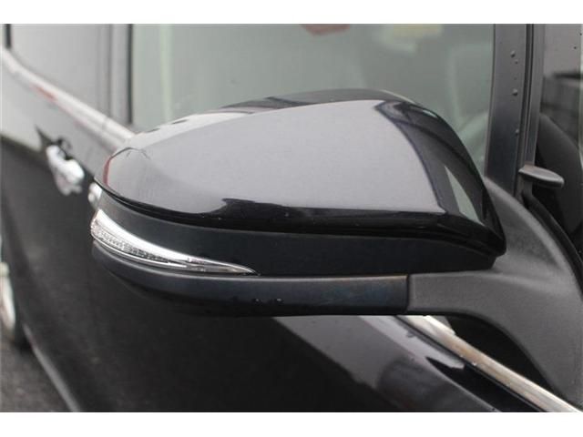 TOYOTA ESQUIRE HYBRID 2014