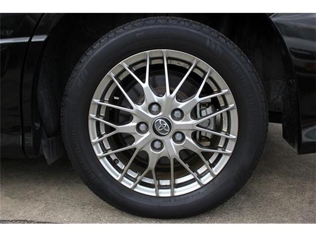 TOYOTA VOXY HYBRID 2017