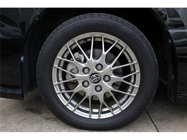 TOYOTA VOXY HYBRID 2017