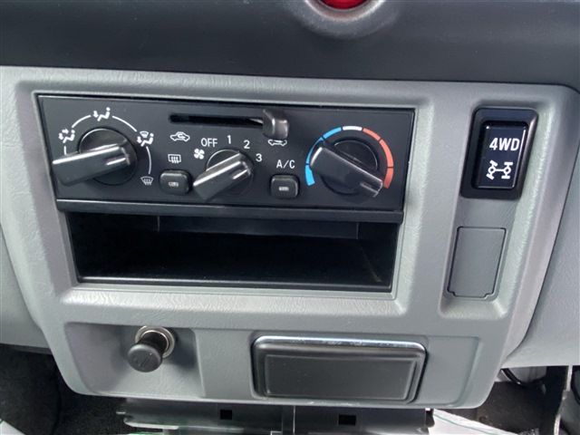 NISSAN CLIPPER van 4WD 2013