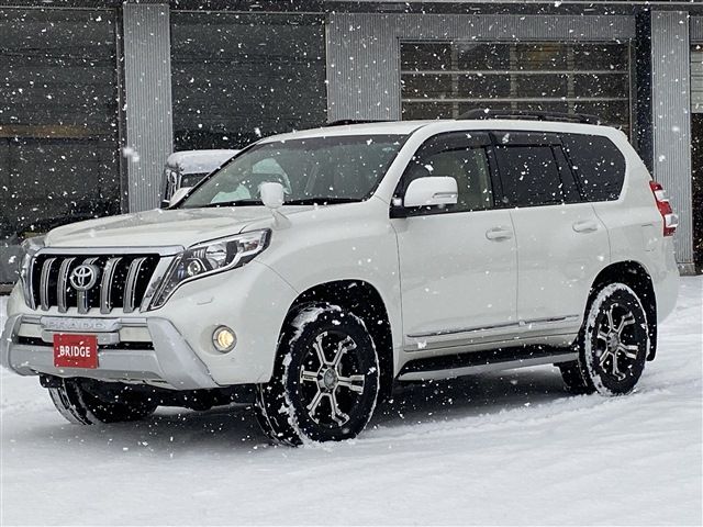 TOYOTA LANDCRUISER PRADO 2015