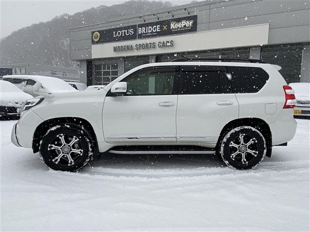 TOYOTA LANDCRUISER PRADO 2015