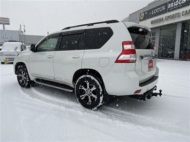 TOYOTA LANDCRUISER PRADO 2015