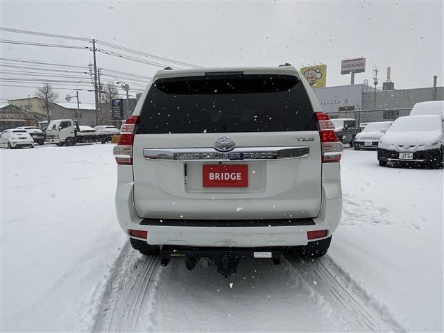 TOYOTA LANDCRUISER PRADO 2015