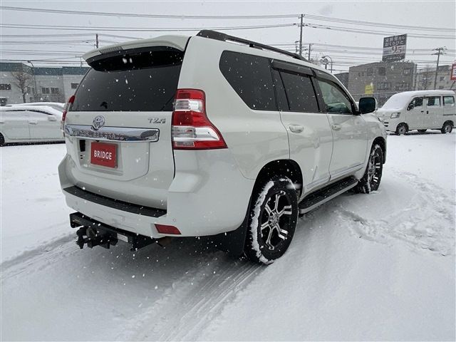 TOYOTA LANDCRUISER PRADO 2015