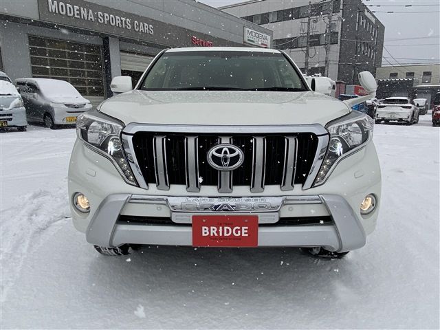 TOYOTA LANDCRUISER PRADO 2015