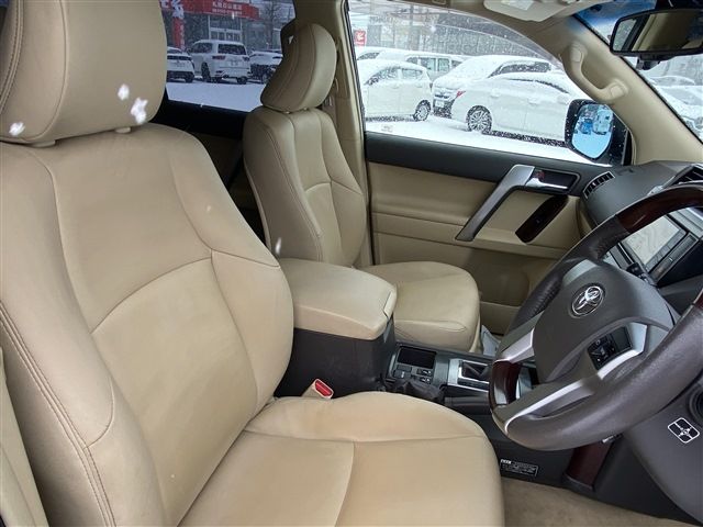 TOYOTA LANDCRUISER PRADO 2015