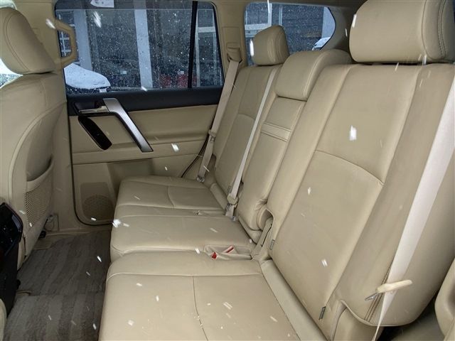 TOYOTA LANDCRUISER PRADO 2015