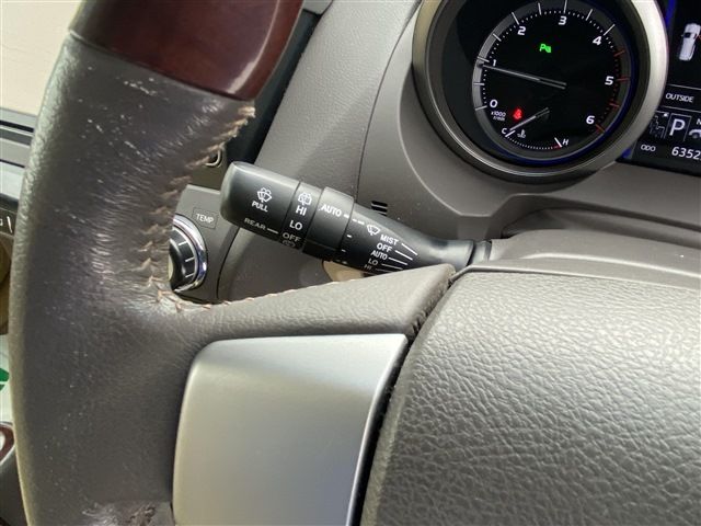 TOYOTA LANDCRUISER PRADO 2015