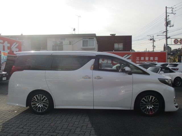 TOYOTA ALPHARD 2016