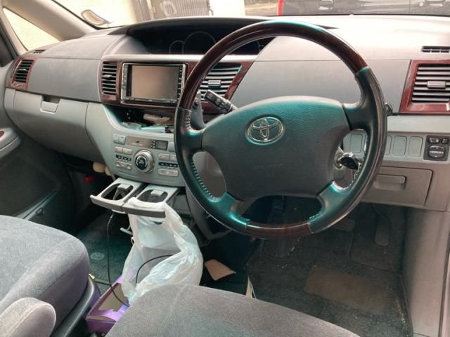 TOYOTA NOAH 2006