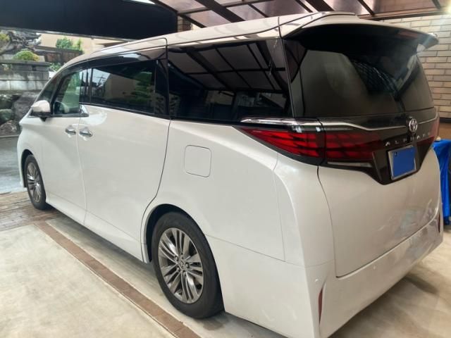 TOYOTA ALPHARD 2024