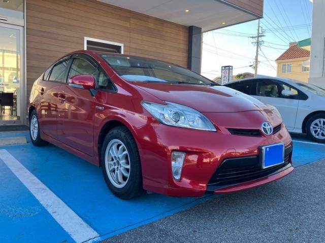 TOYOTA PRIUS 2012