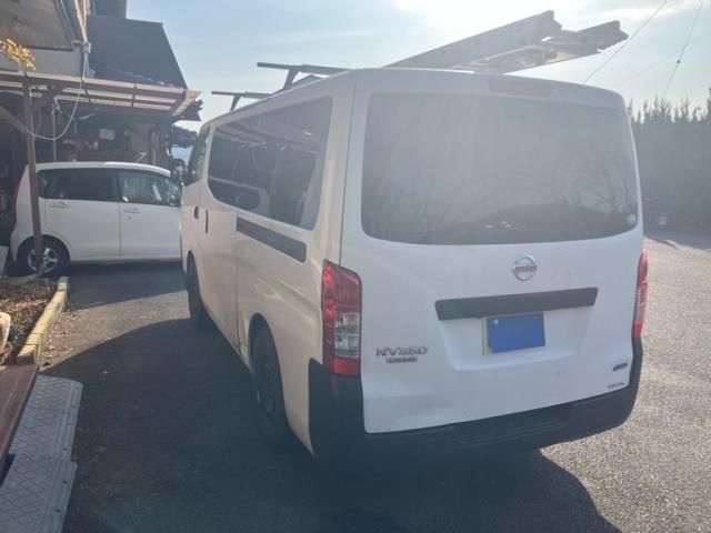 NISSAN NV350 CARAVAN 4WD 2015