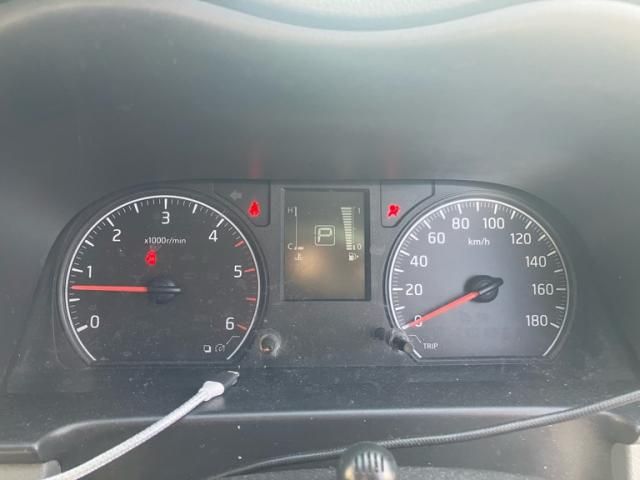 NISSAN NV350 CARAVAN 4WD 2015