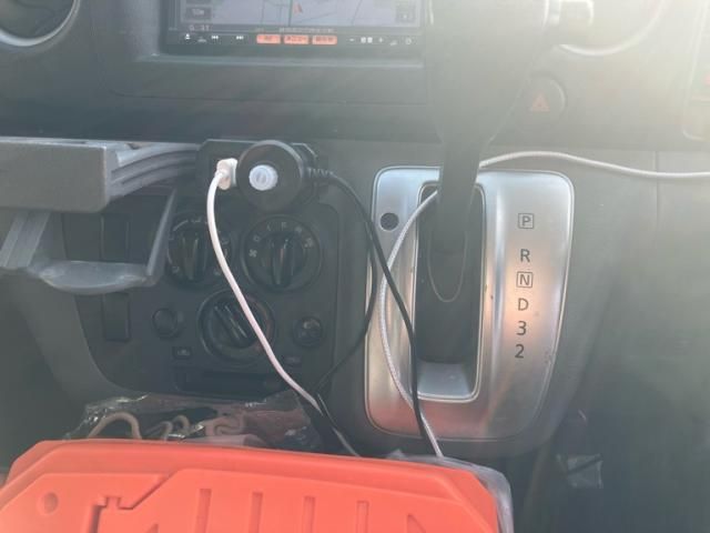 NISSAN NV350 CARAVAN 4WD 2015