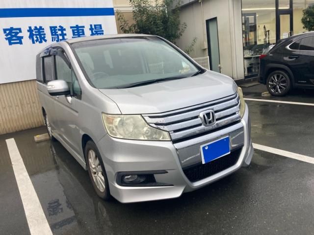 HONDA STEPWAGON SPADA 2010