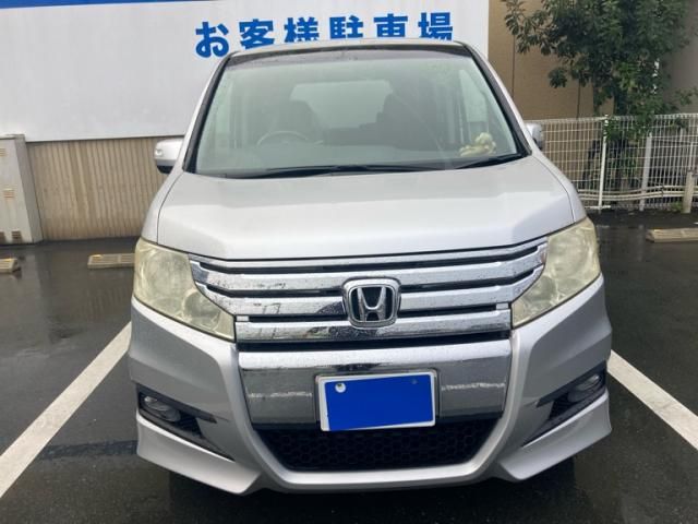 HONDA STEPWAGON SPADA 2010