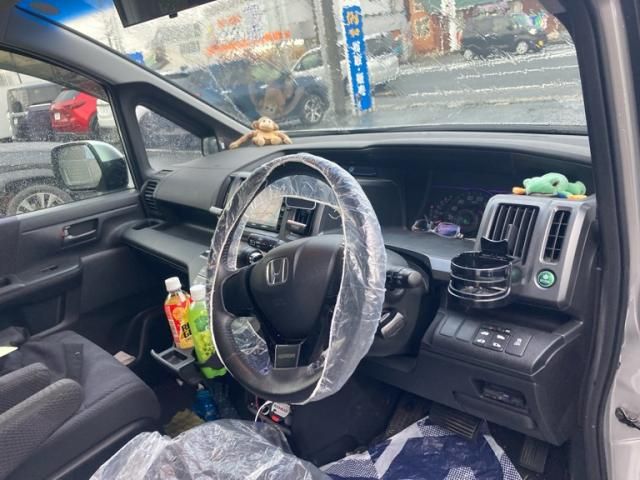 HONDA STEPWAGON SPADA 2010