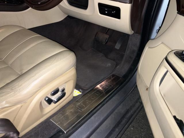 JAGUAR JAGUAR XJseries sedan 2010