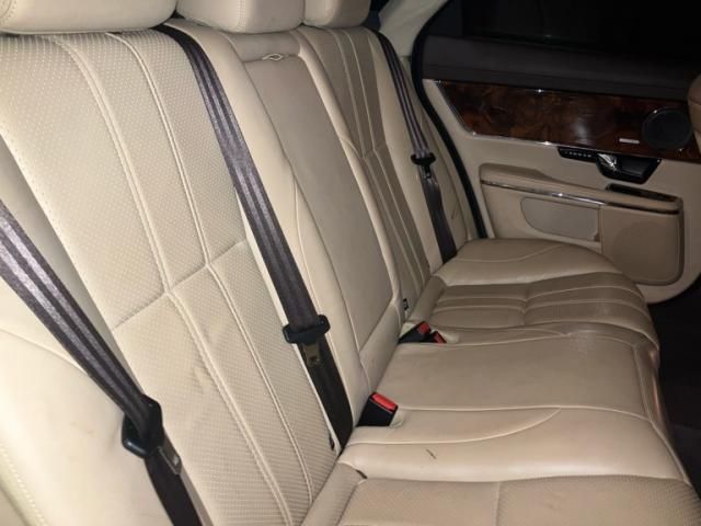 JAGUAR JAGUAR XJseries sedan 2010