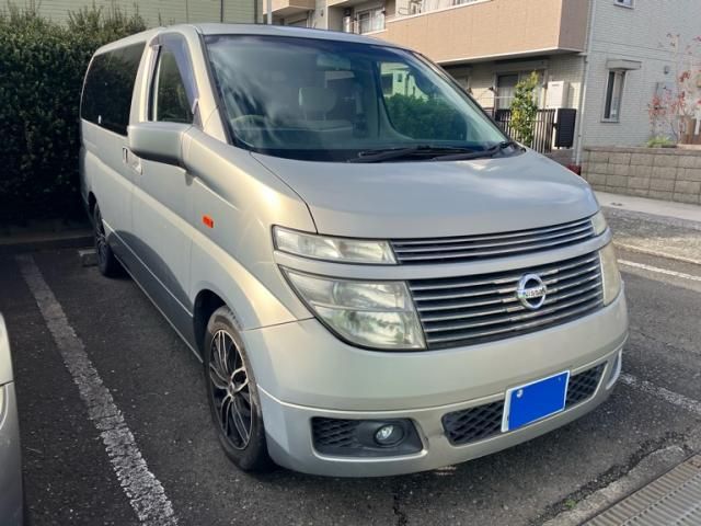 NISSAN ELGRAND 2004