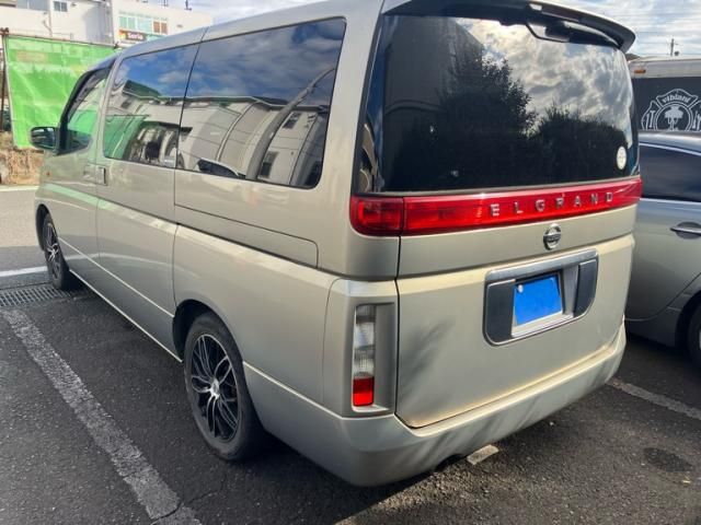 NISSAN ELGRAND 2004