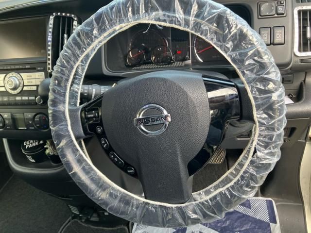 NISSAN SERENA  WG 2009