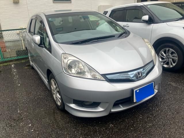 HONDA FIT SHUTTLE HYBRID 2011