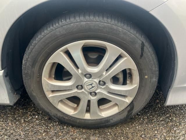 HONDA FIT SHUTTLE HYBRID 2011